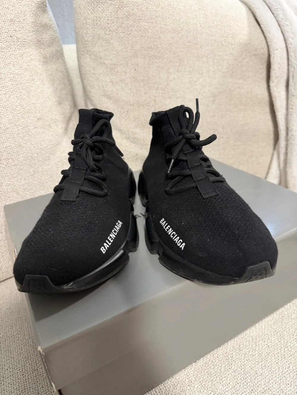 Authentic Balenciaga speed lace up